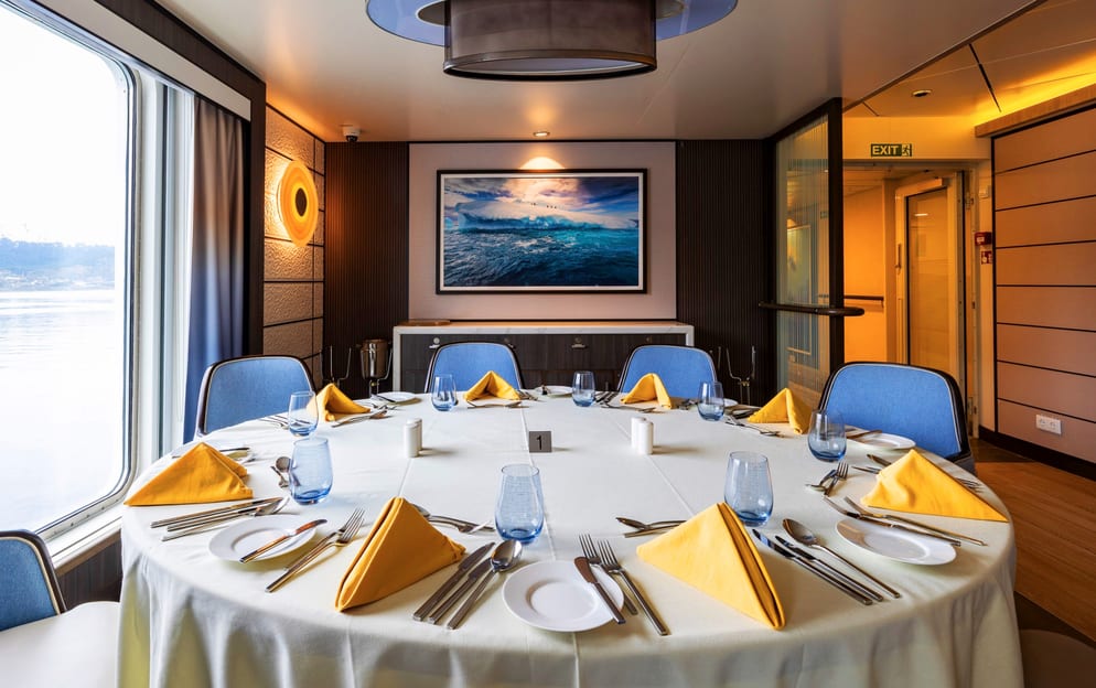 AE Expeditions, SYLVIA EARLE, Dining Room, Sylvia Earle, Richard I'Anson-5.jpg